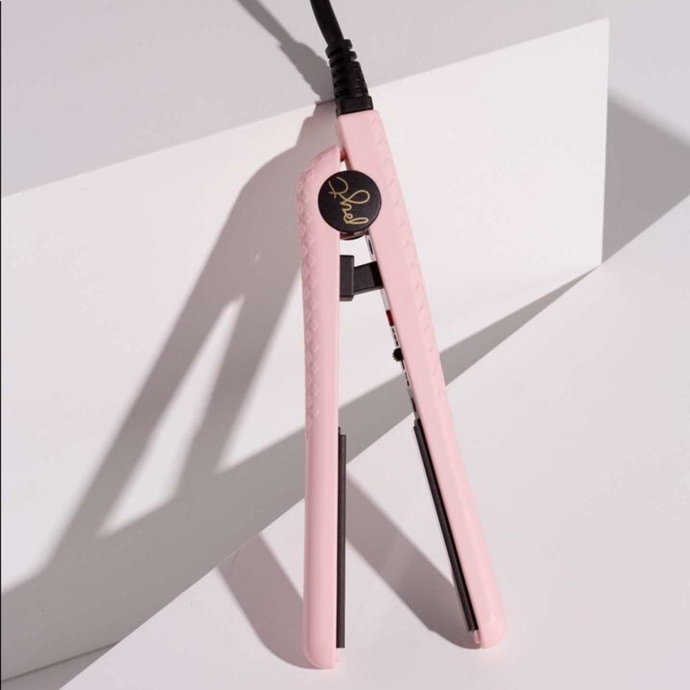 PYT mini straightener